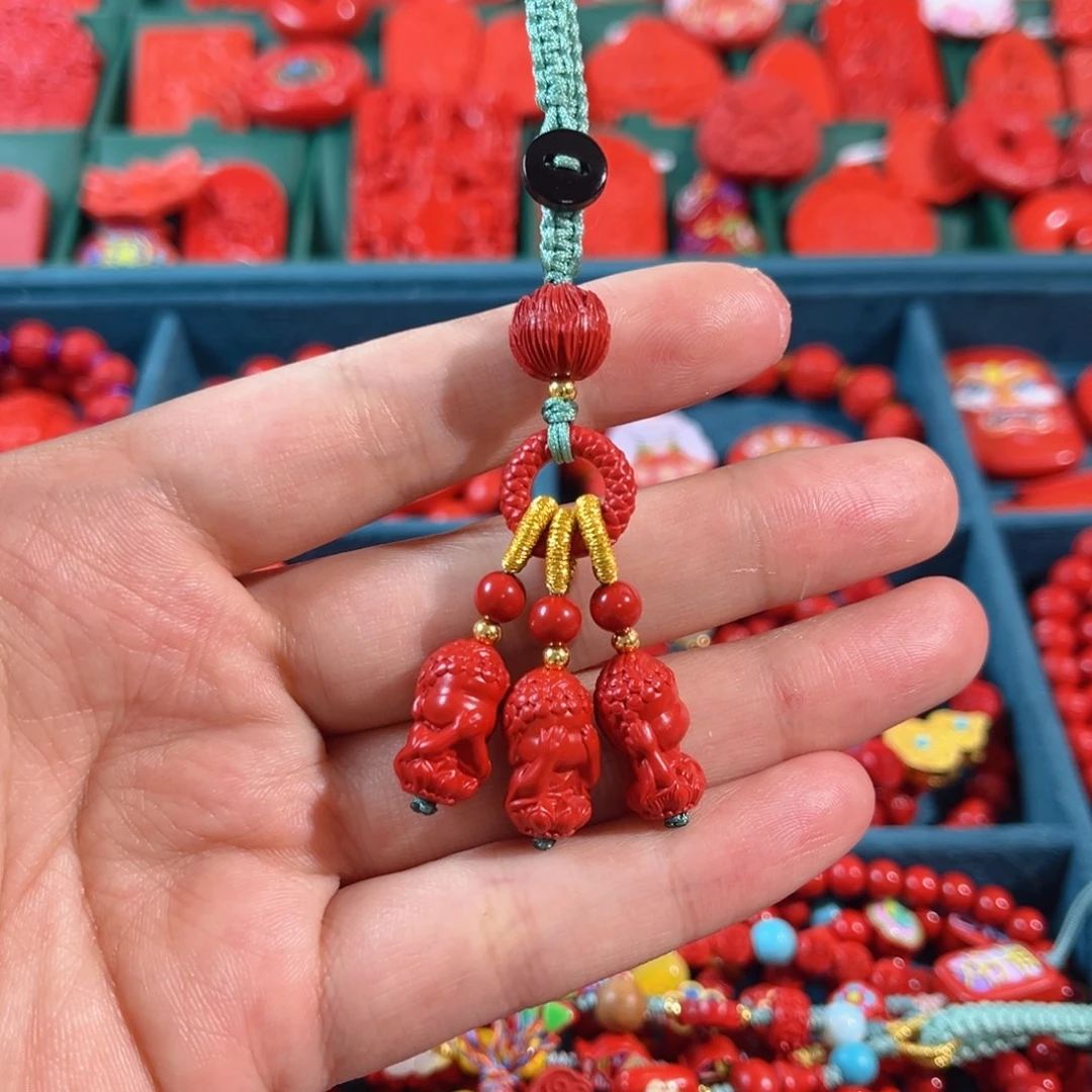 天然辰砂含辰砂工艺品三不小和尚钥匙扣包包挂