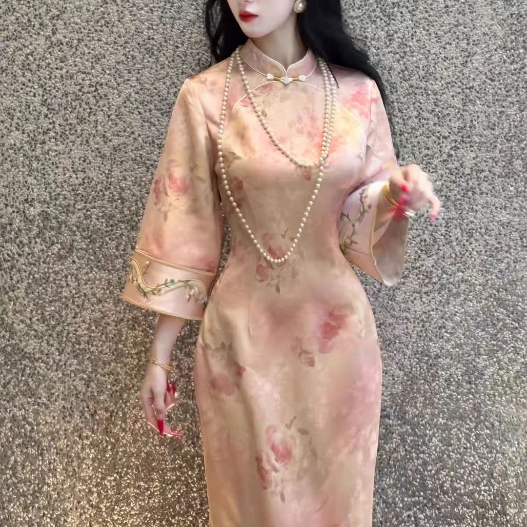 高级温柔旗袍刺绣连衣裙 朝花夕拾