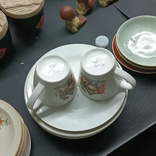 荷***灵黄巢起义的茶杯。。。。