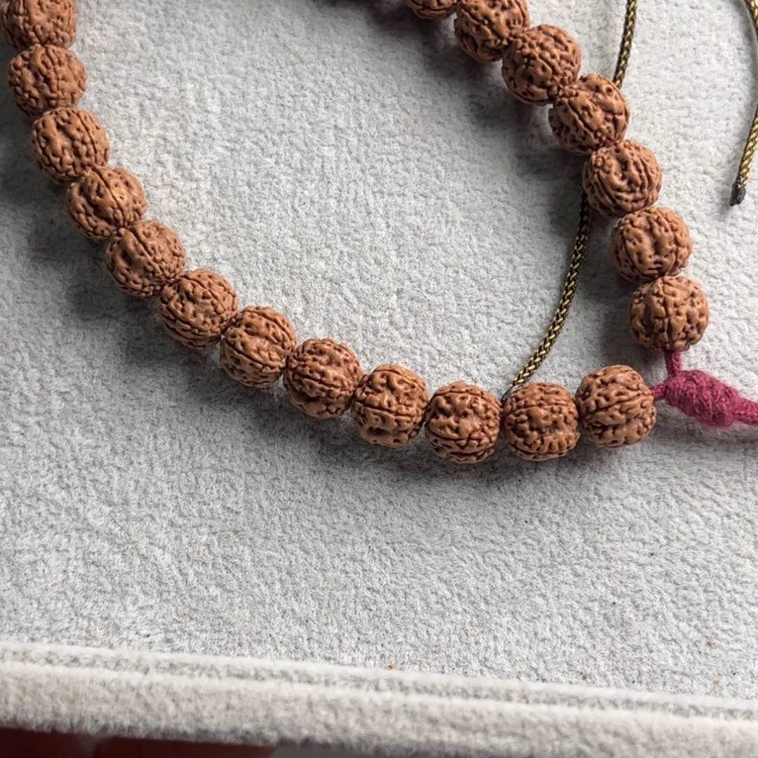 文玩核桃吊坠老树梅花单圈尺寸 11