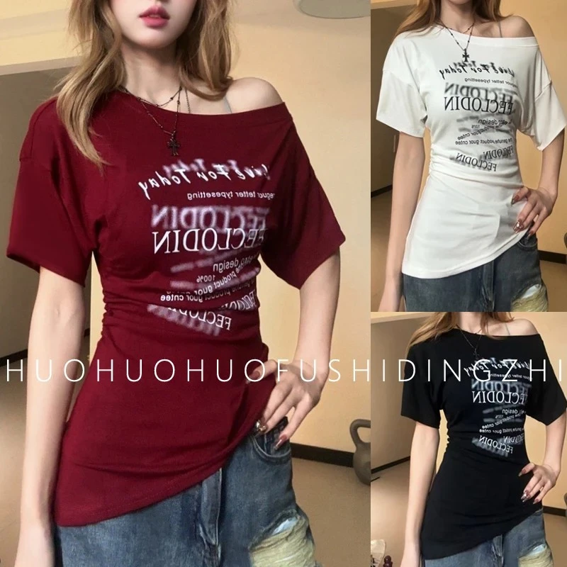 夏季新款不规则斜肩字母印花短袖T恤女收腰显瘦露肩辣妹上衣2025