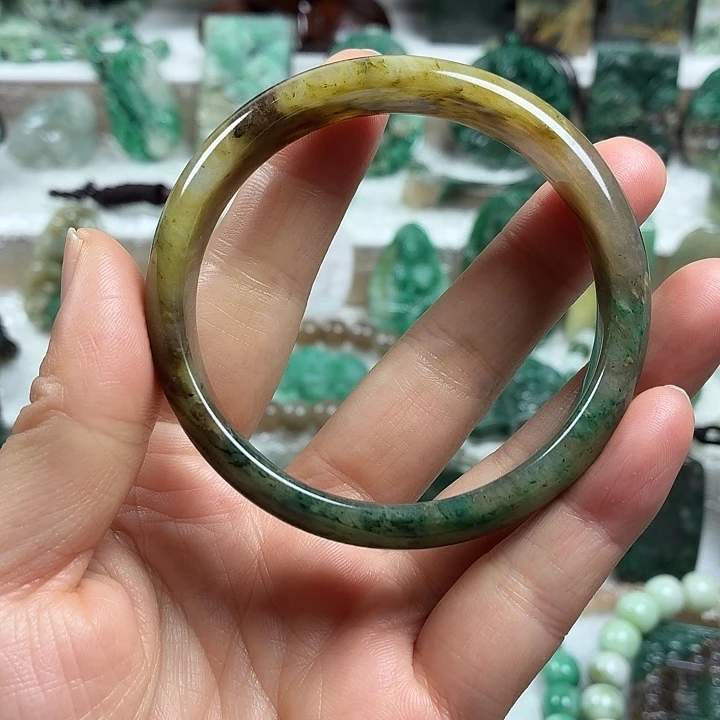 独山玉未镶嵌吊坠