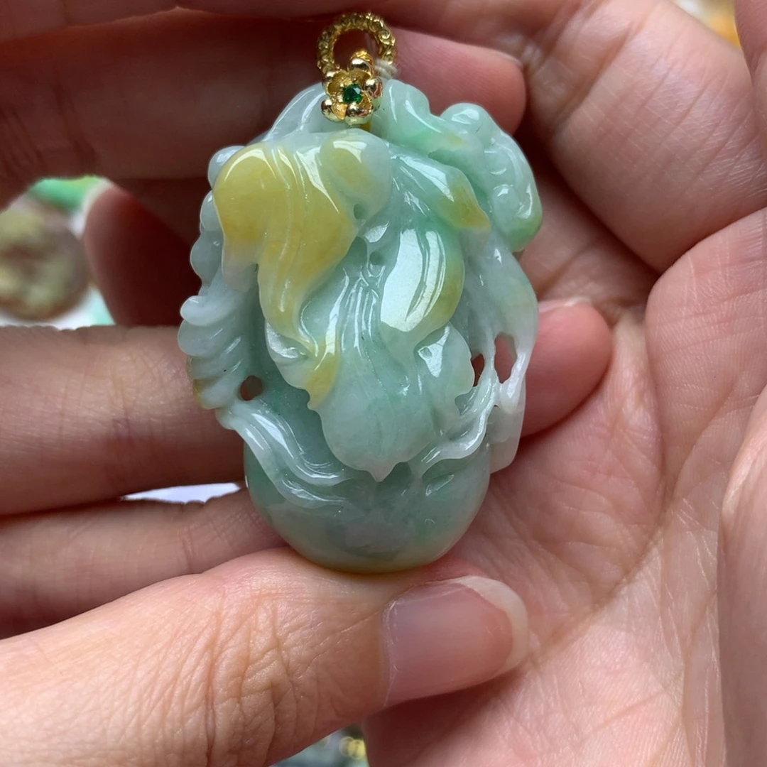 翡翠未镶嵌颈饰翡翠