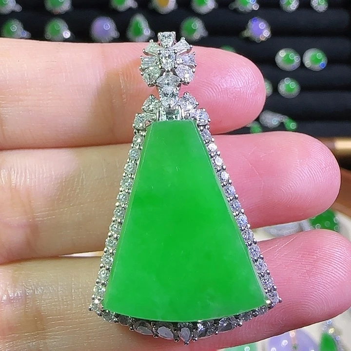 翡翠18K金镶嵌吊坠(不含链)