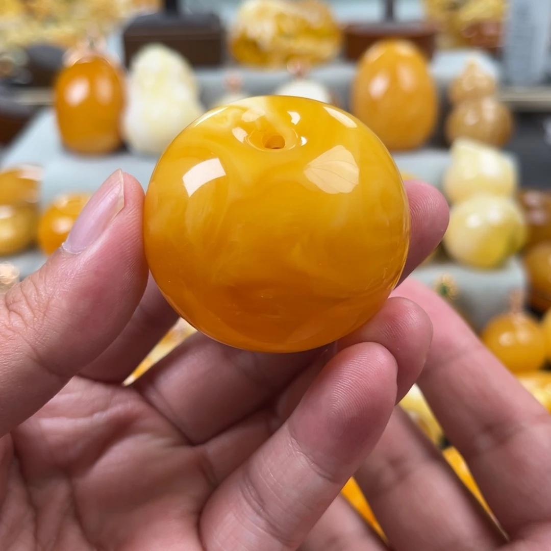 蜜蜡未镶嵌珠宝奇石