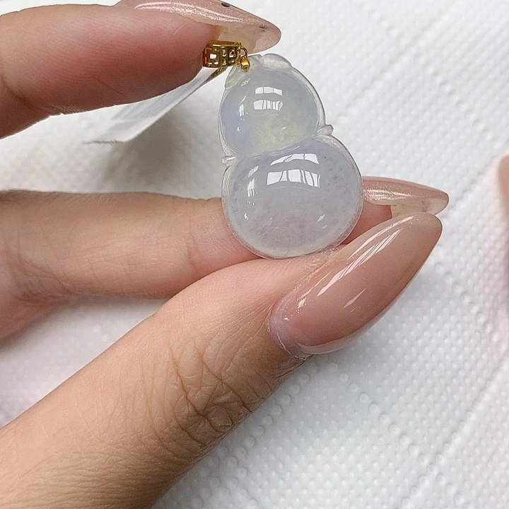 颈饰18K金镶嵌翡翠