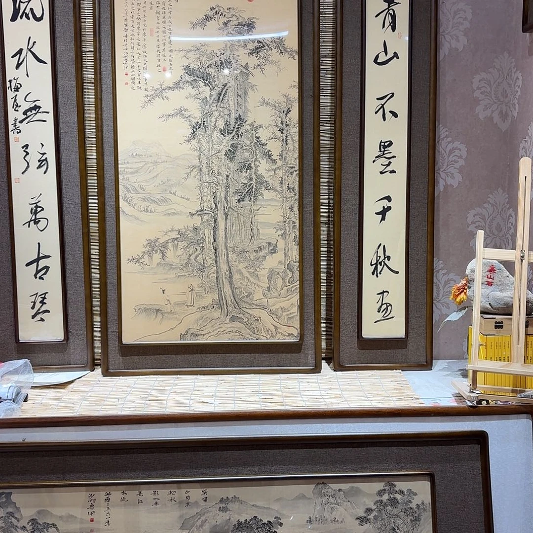 医***肤国画真人手绘作品