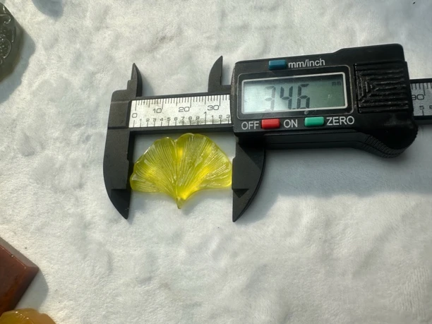 岫玉黄金玉银杏叶吊坠