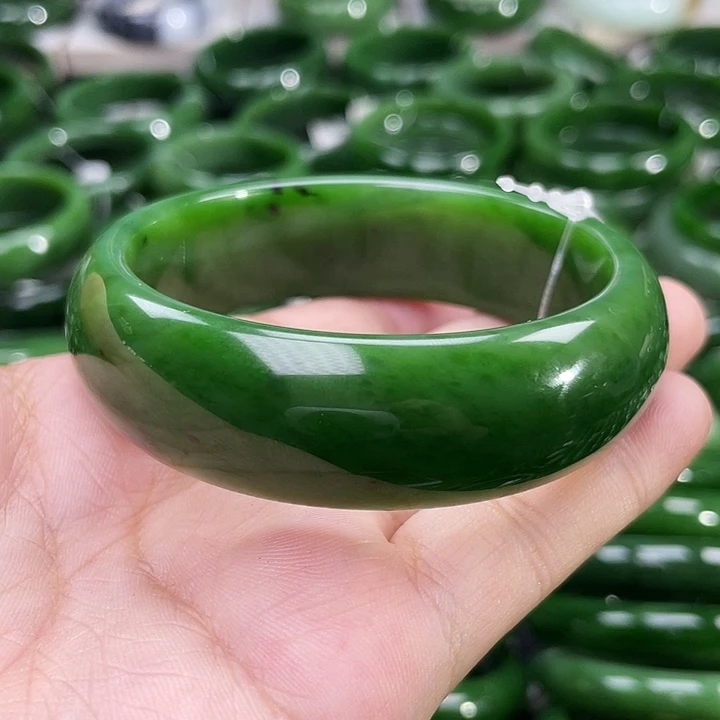 未镶嵌手镯和田玉（碧玉）