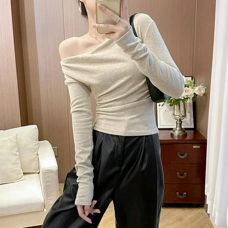 做旧法式纯欲多种穿法上衣女秋冬针内搭加绒底衫露肩收腰短款长袖