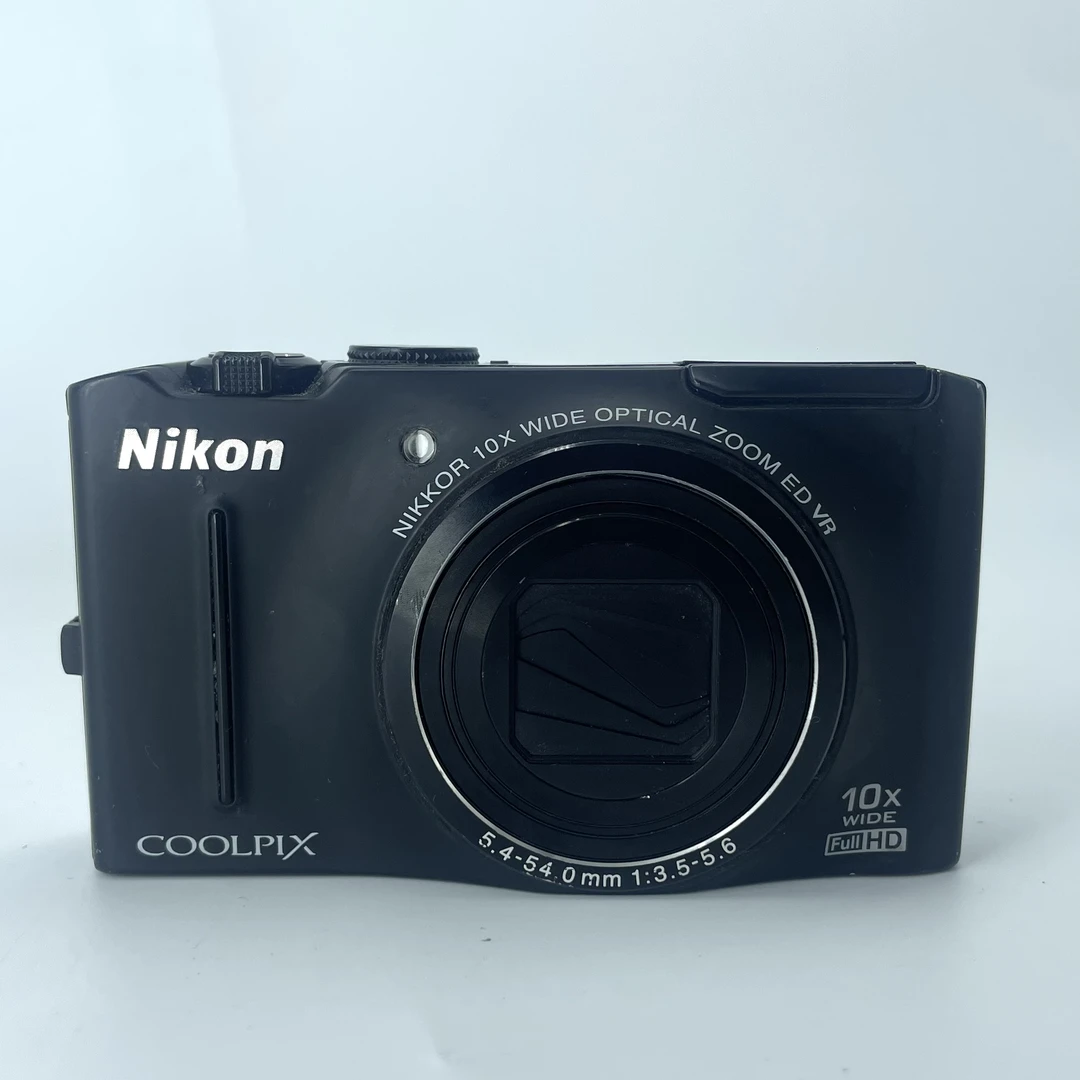 95新 Nikon/尼康 s8100 1210万像素 10倍光学变焦 no退换