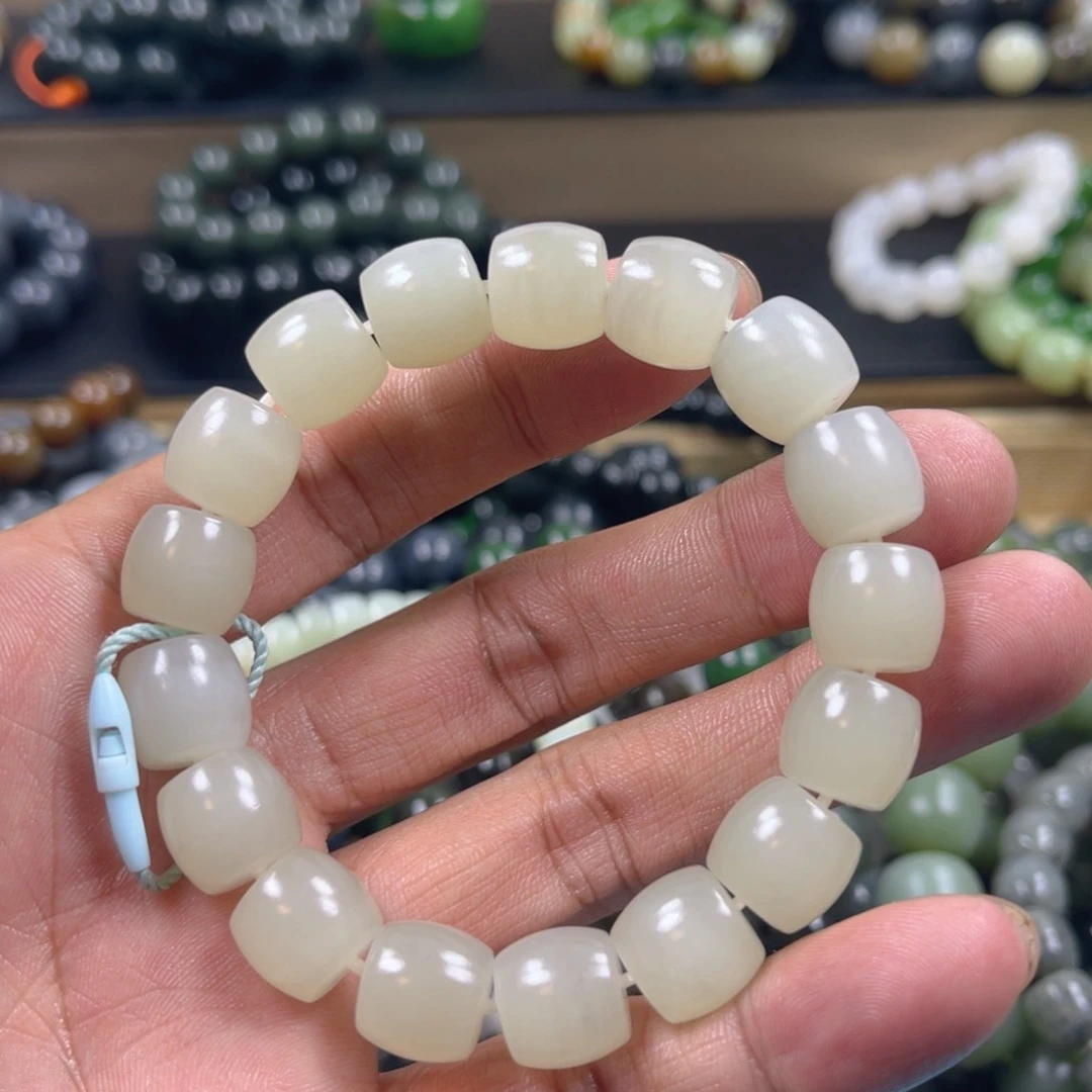 和田玉手串未镶嵌