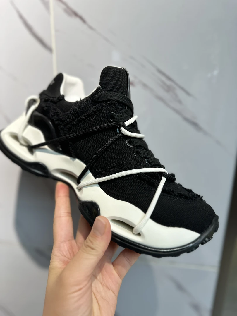 JD潮流跟系带溶解鞋休闲板鞋低帮透气增高厚底