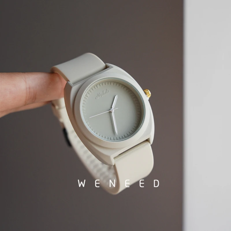 手表女2025新款高级感简约时尚运动硅胶大表盘女士石英女表无刻度