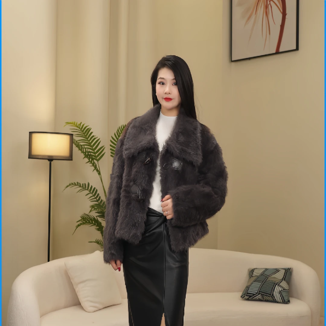 新款冬季8016牛角扣短款外套时尚休闲气质宽松加厚设计师-