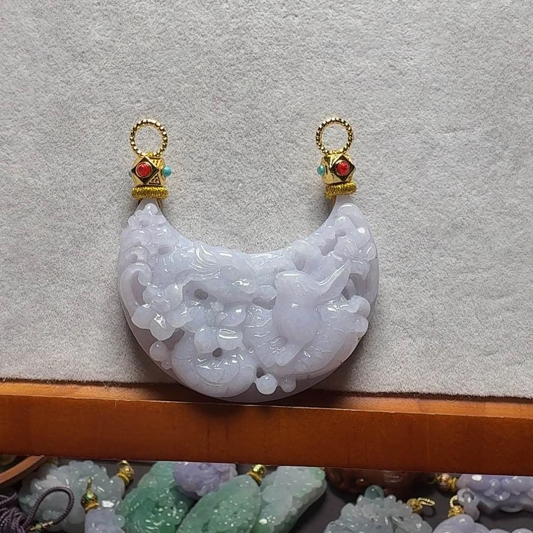 吊坠(赠链)未镶嵌翡翠