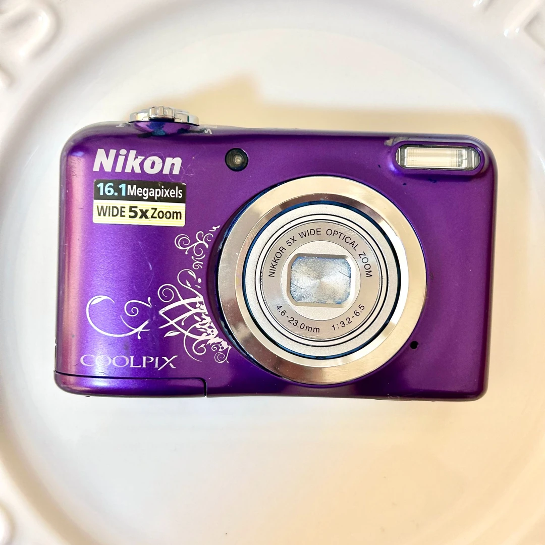 9新 Nikon/尼康 A10 紫色 1610w像素5倍光变 色彩鲜艳冷白皮ccd