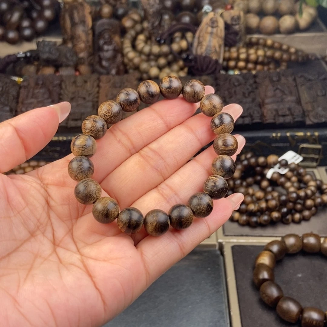 沉香手串风**画越南白棋留疤