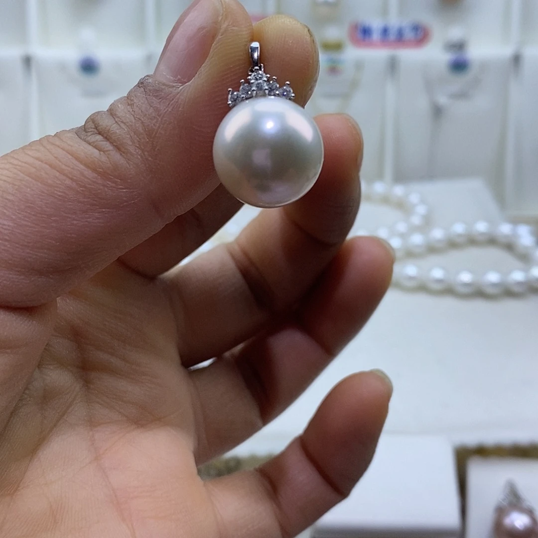 淡水珍珠吊坠(赠链)银S925镶嵌