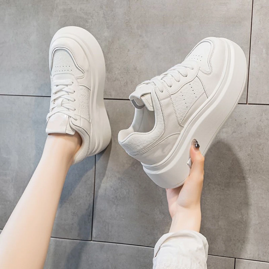 3001厚底小白鞋女2025春秋新款网红爆款潮吸膜底真皮运动休闲板鞋