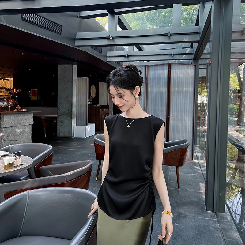 高端醋酸吊带背心女夏2025新款设计感轻奢百搭缎面外穿打底衫上衣