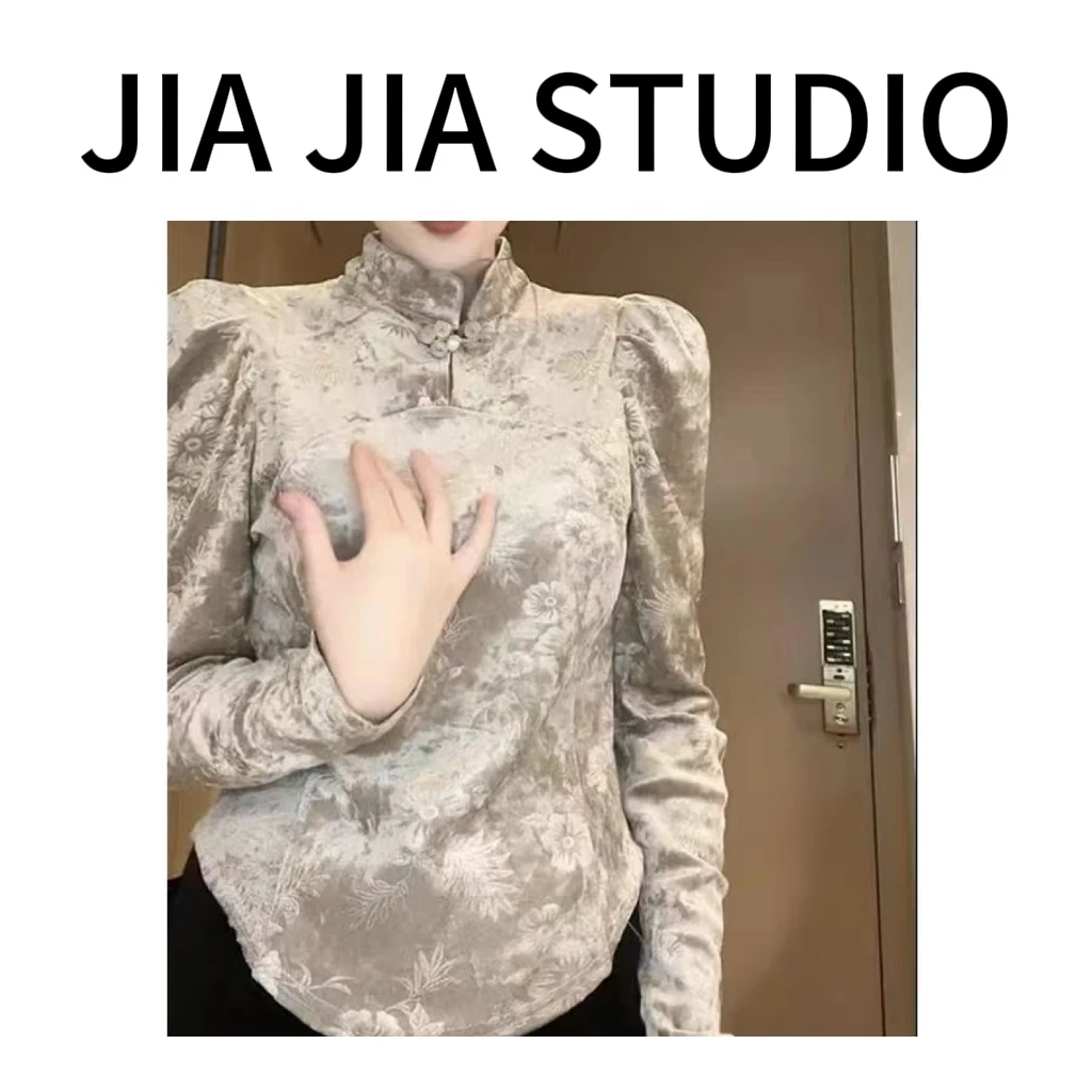 嘉嘉推荐#100【早春加厚款】新中式复古立领盘扣泡泡袖提花丝绒小衫