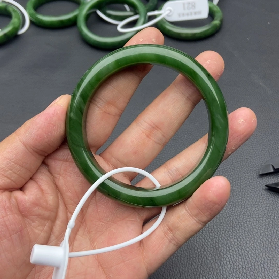 和田玉（碧玉）未镶嵌手镯10-62.5