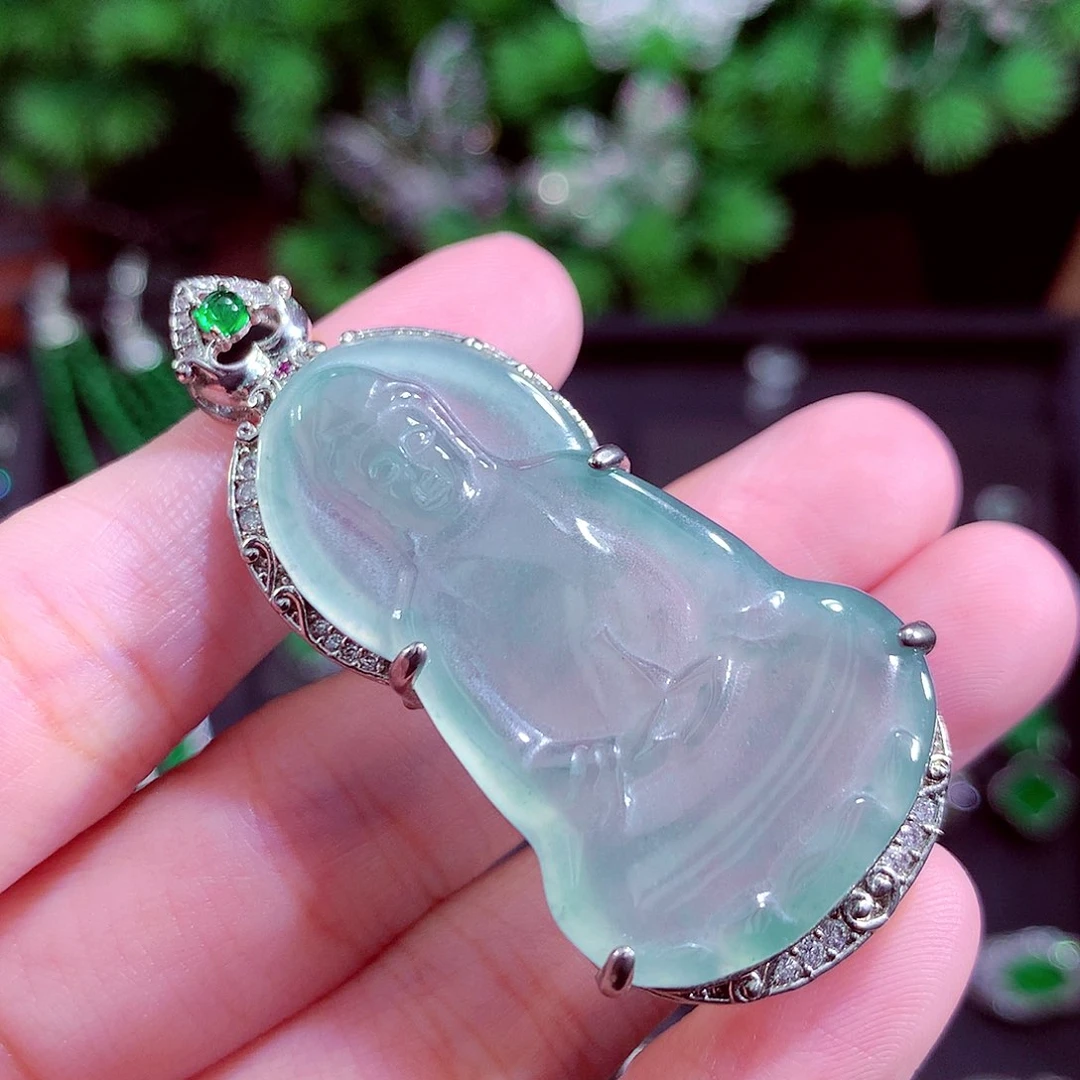 颈饰未镶嵌翡翠天然