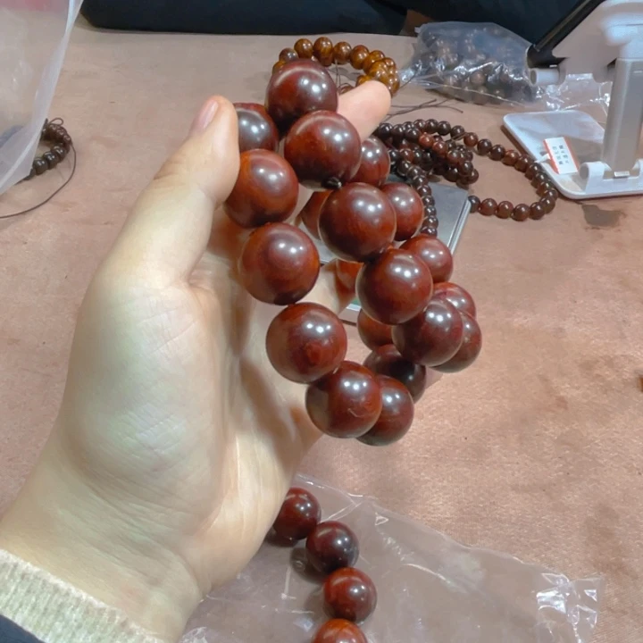 檀香紫檀（小叶紫檀）2.0爆满金星顶泥玉化龙鳞底60克左右