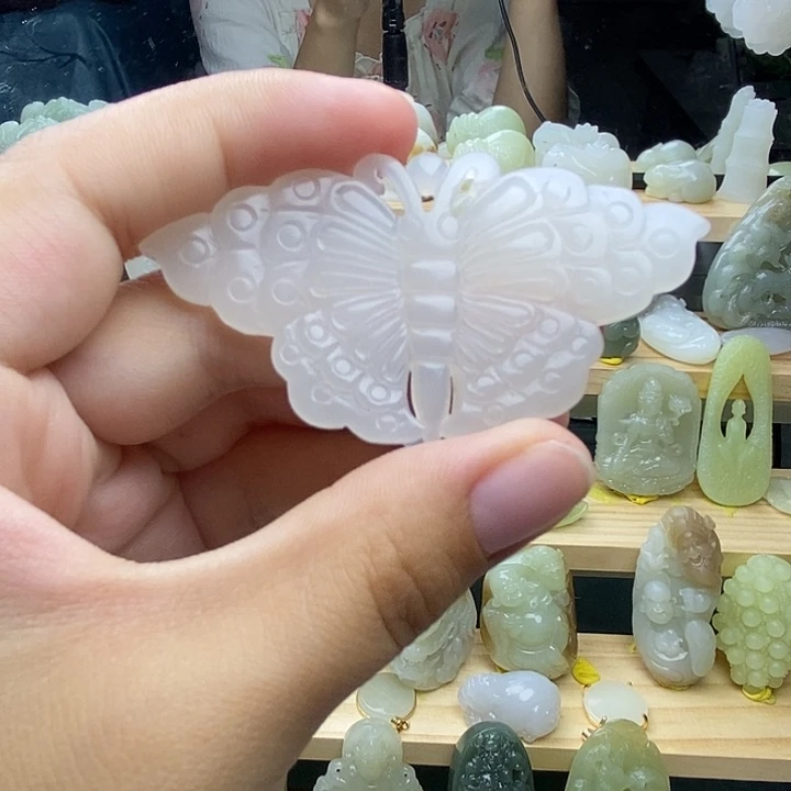 未镶嵌和田玉挂件
