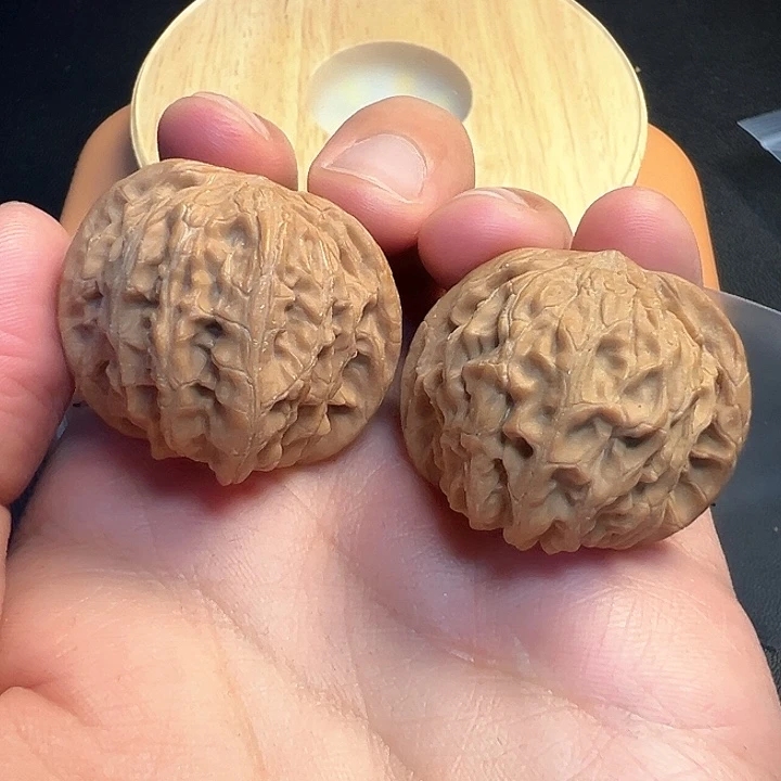 核桃磨盘狮子头核桃