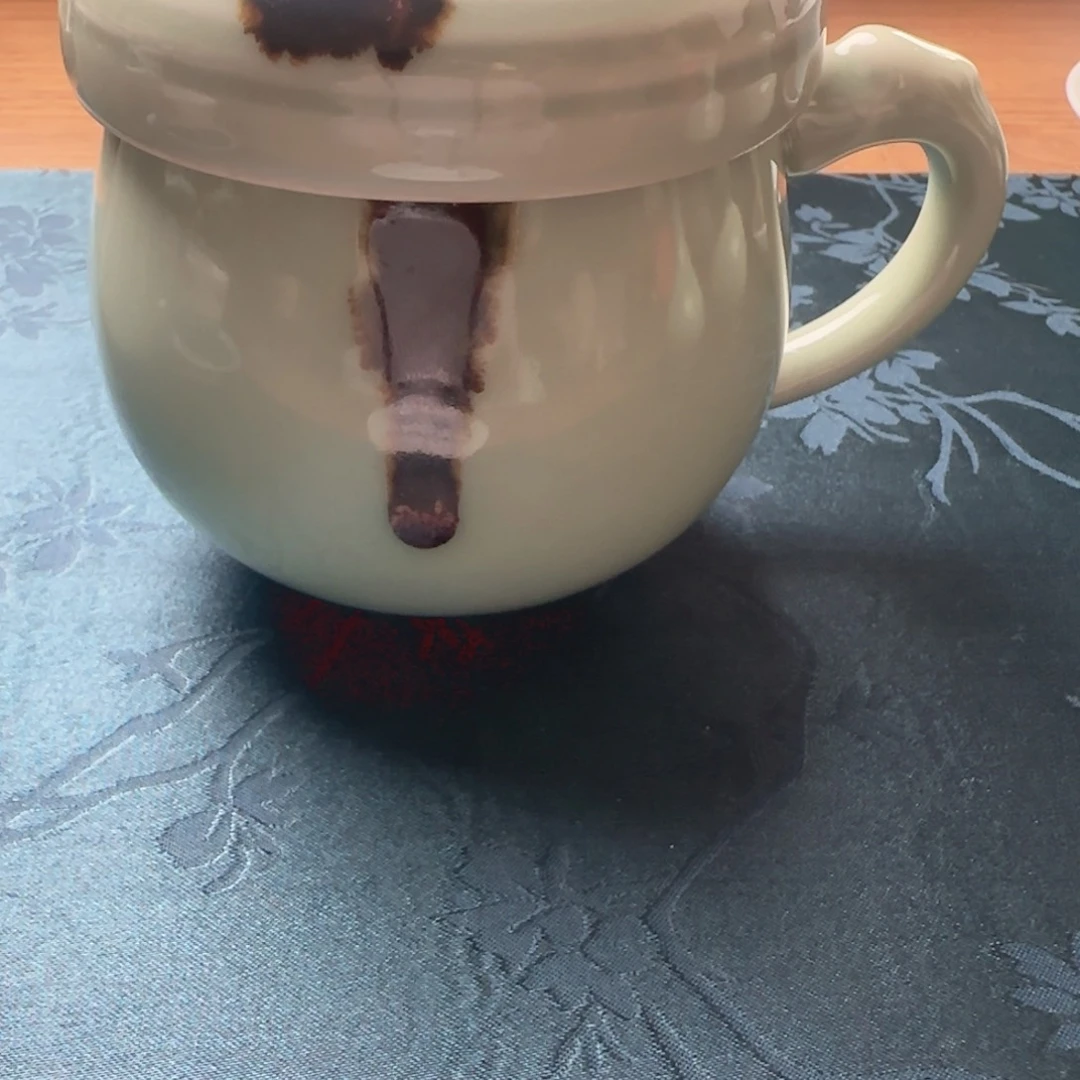 观复龙泉青瓷嘟嘟杯