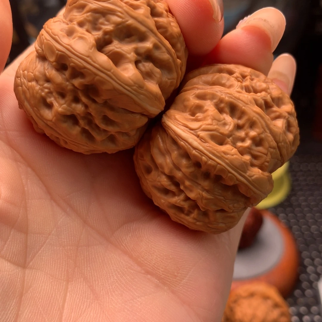 文玩核桃吊坠平谷元宝。 6号