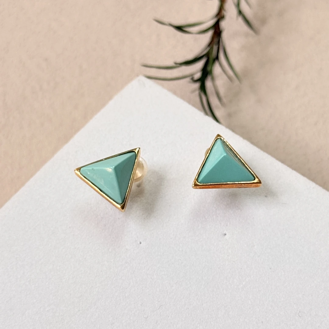 【六六中古】孤品精美18k金绿松石耳钉ty1046