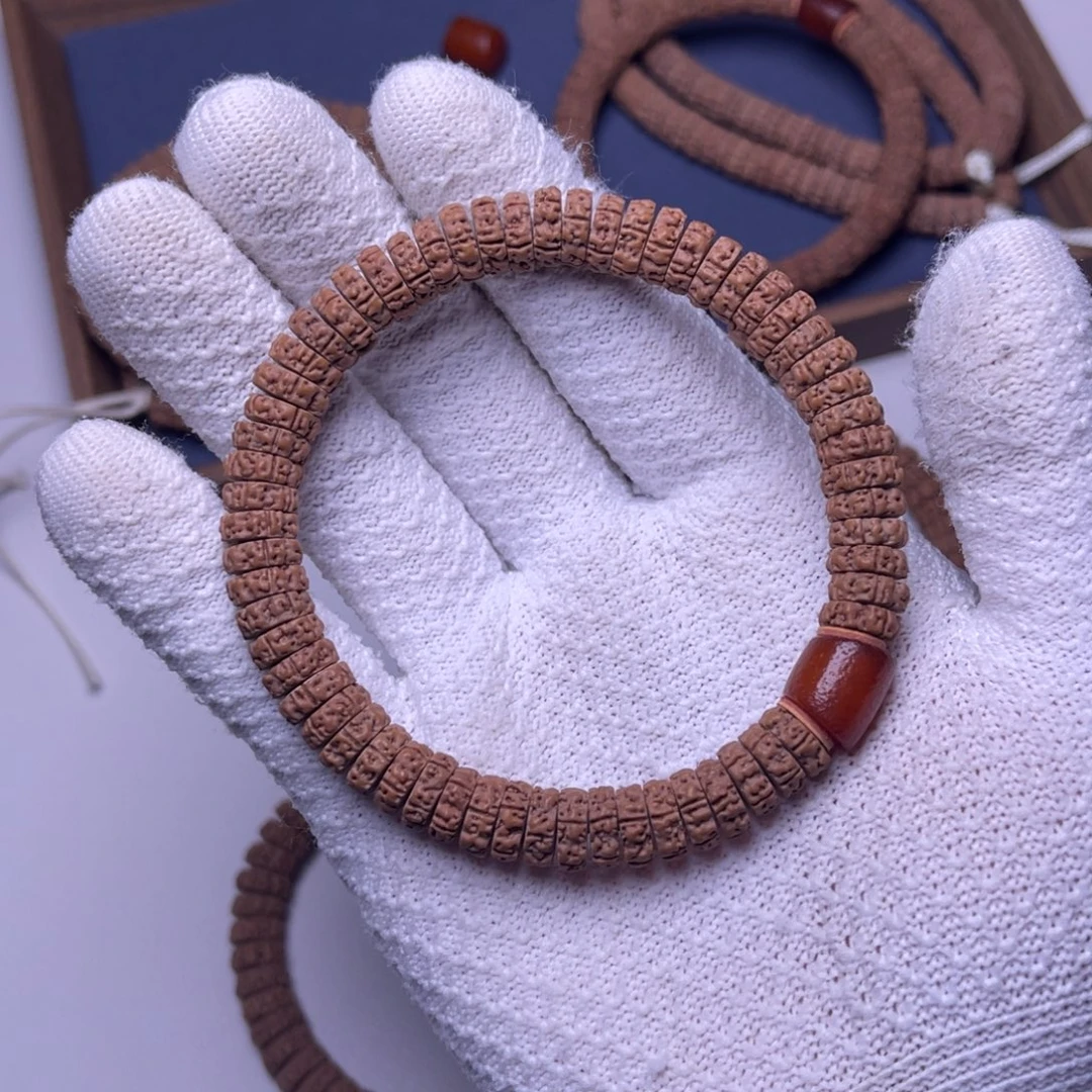 金刚菩提吊坠开播福利带马蹄珠薄切老树王