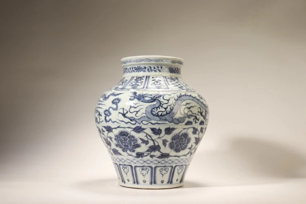 青花龙纹花卉纹罐