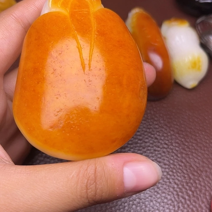 和田玉颈饰未镶嵌坤*哥