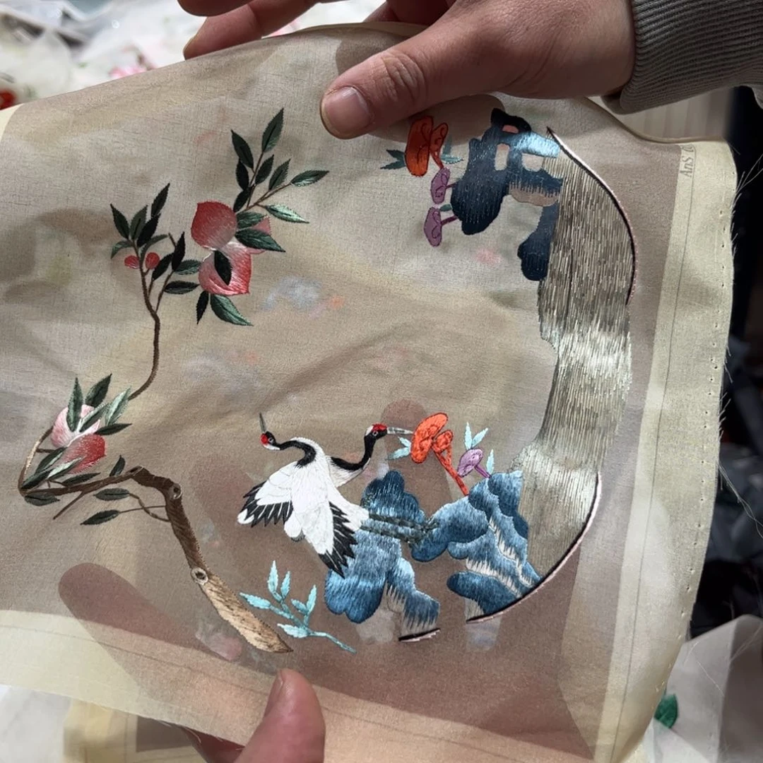 织绣纯手工刺绣陆老师