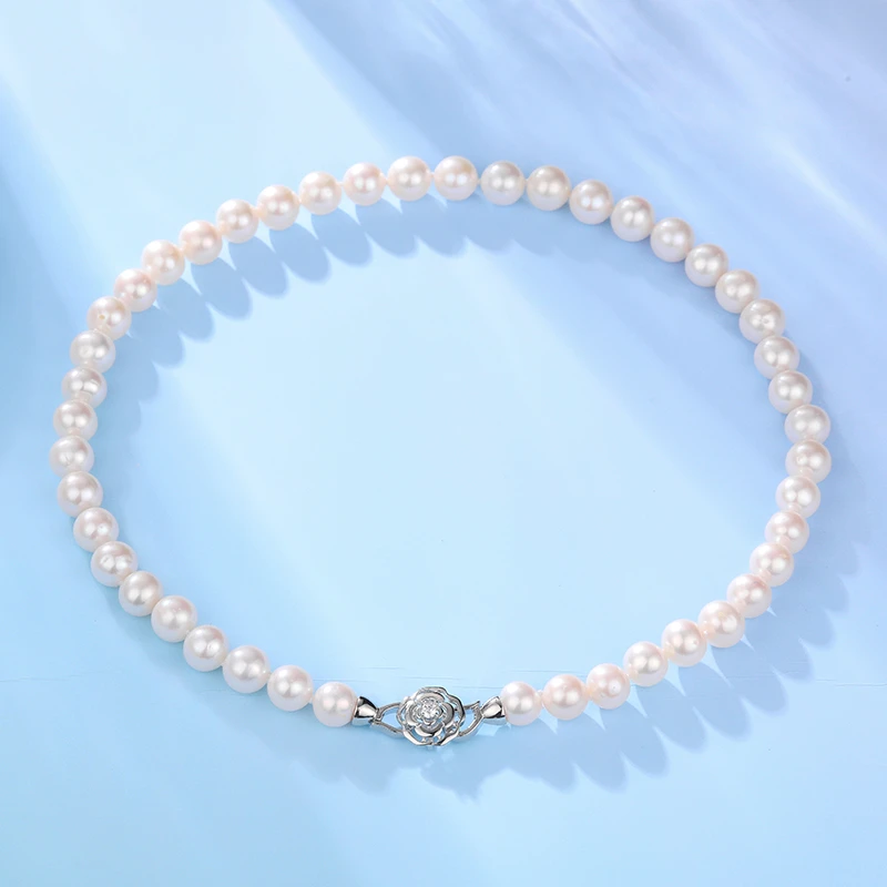 沐银时代花型扣头9-10mm珍珠项链项链+耳饰+蝴蝶胸针（多样性发货）