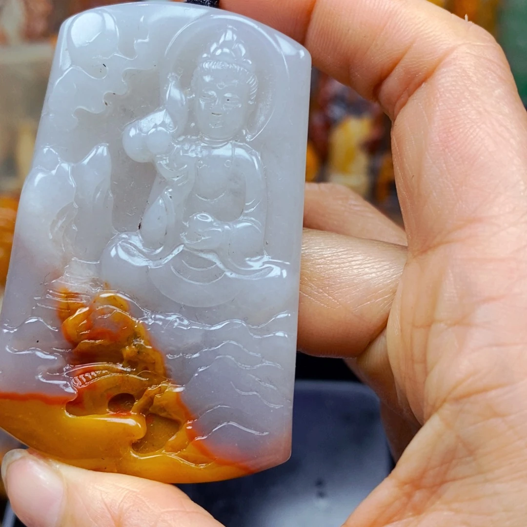 石英质玉（黄龙玉）未镶嵌颈饰