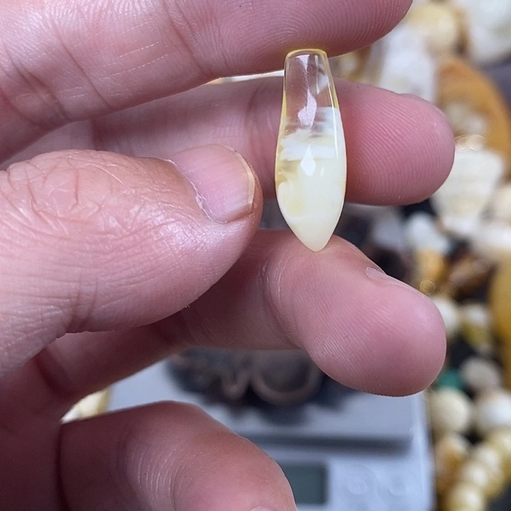 琥珀未镶嵌珠宝奇石我