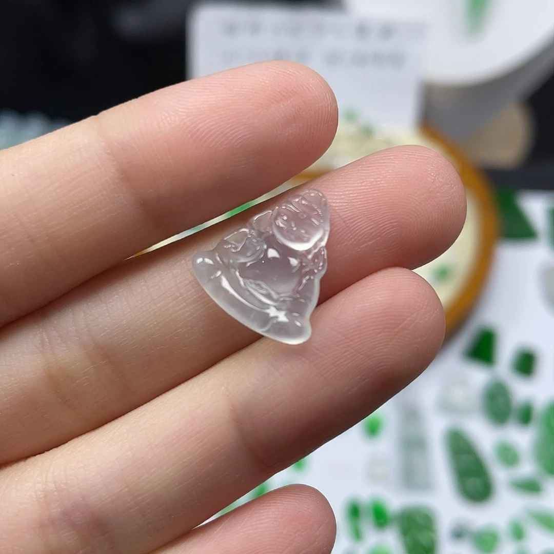 翡翠未镶嵌颈饰宝宝观音