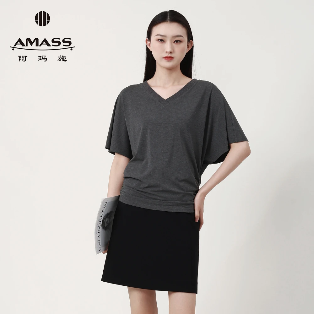 阿玛施AMASS新款简约V领柔软轻肤侧腰抽褶百搭套头短袖上衣530081