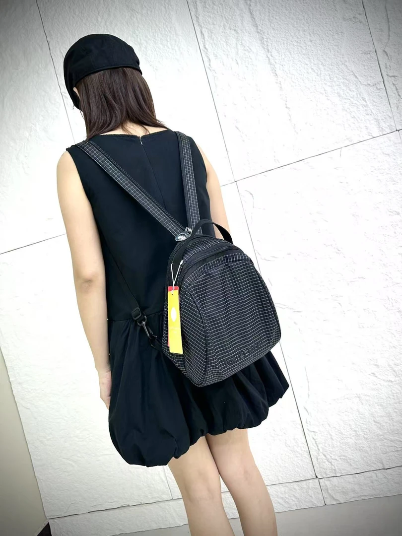 新潮流防水防皱精致宝妈学生旅行带娃时尚五中背法斜跨单肩双肩包