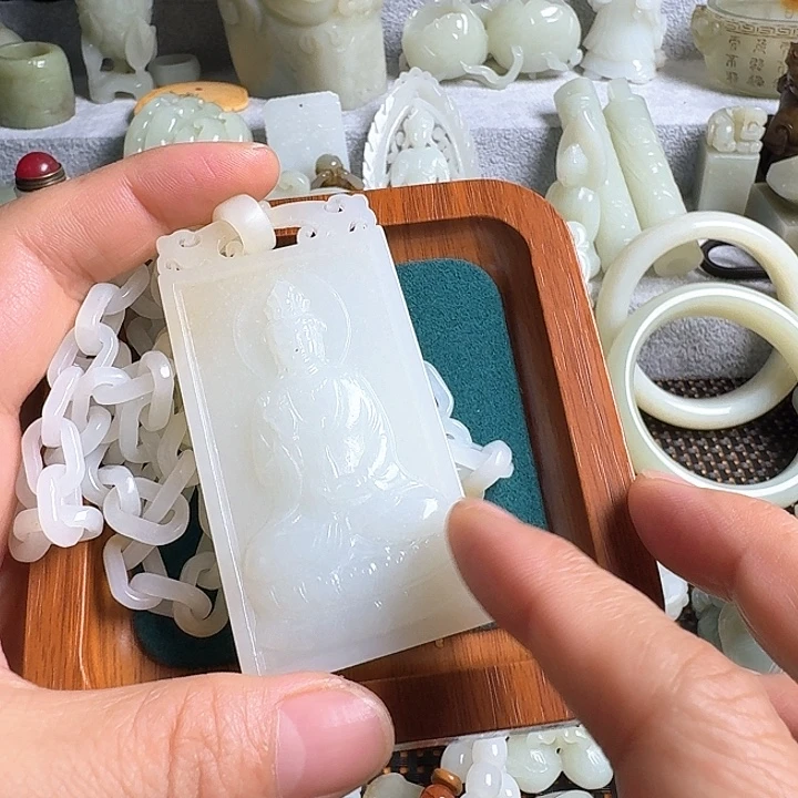 天***意瓷片新号开播瓷盘一件