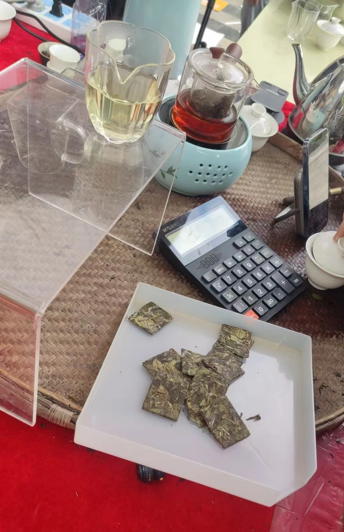 【郑董源头收好茶】2016年太姥山荒野白牡丹王紧压小饼2月5号