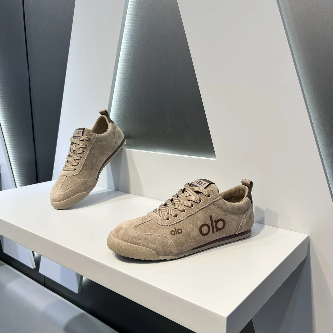 2025早秋磨砂皮面设计轻便舒适橡胶薄底百搭系带低帮男士板鞋