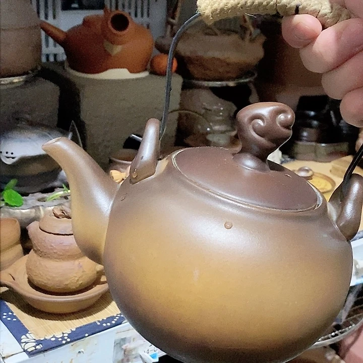 瓷片荷花的小秘密是否还有一个月