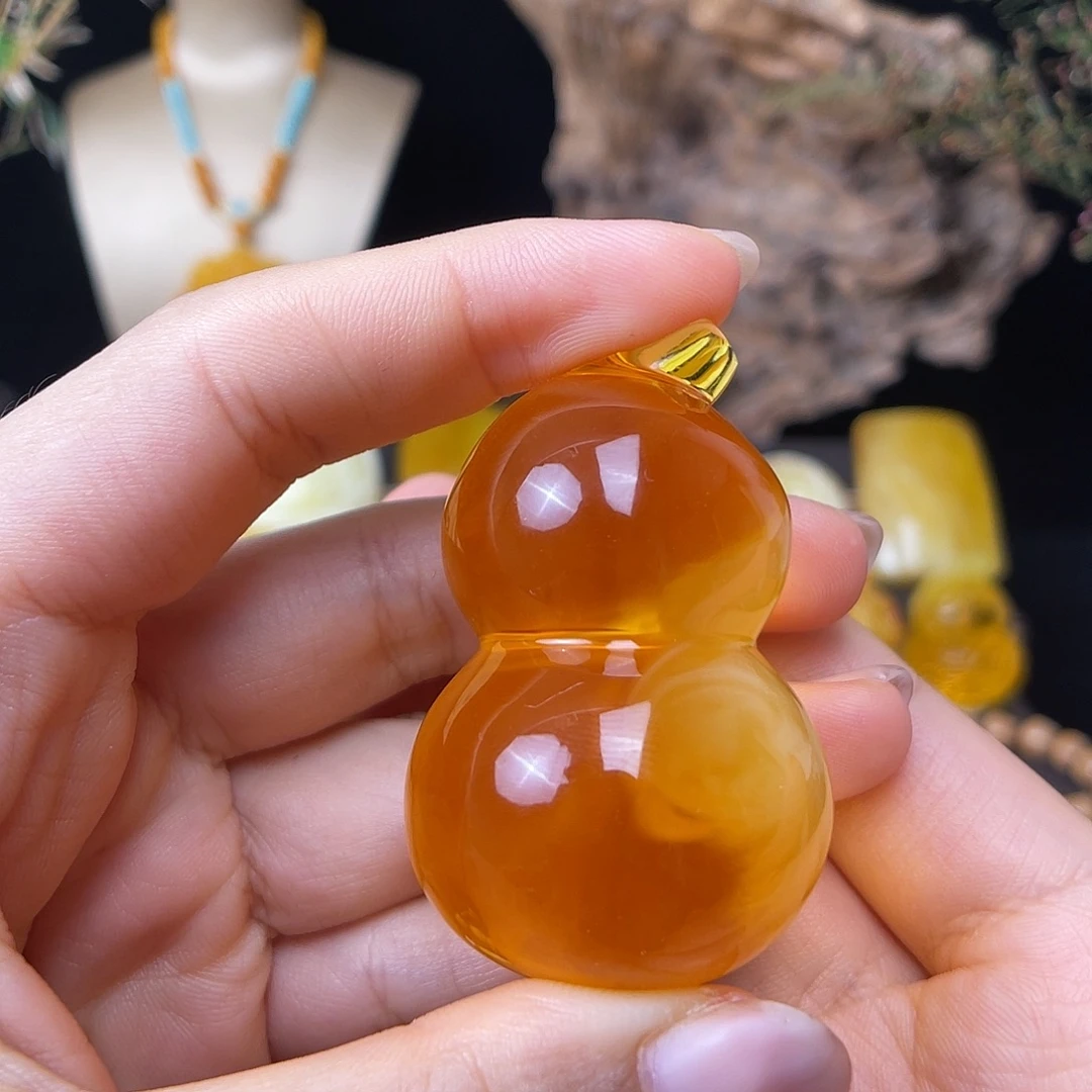 琥珀未镶嵌珠宝奇石