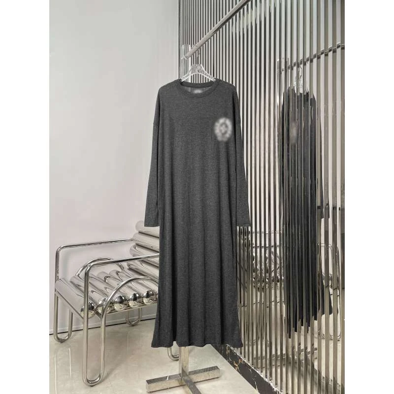 星旗印花连衣裙 高级感简约圆领长袖马蹄印花长裙